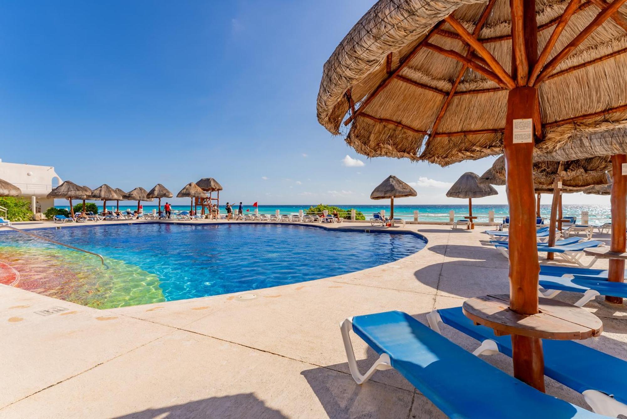 Sparkling Ocean View In Cancun Exterior photo